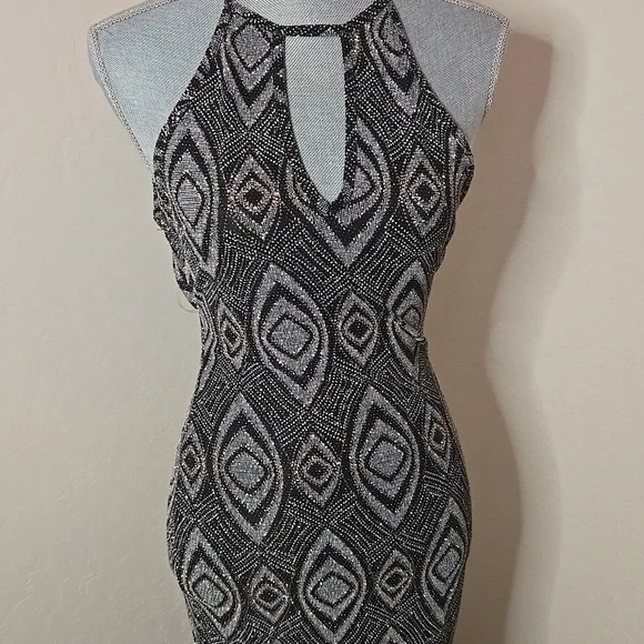 Kyrra Sparkly Party Dress - Picture 12 of 14